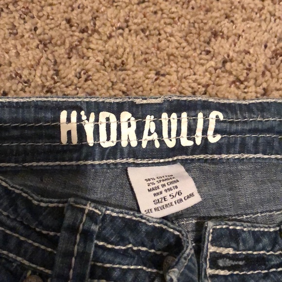 Capris - Picture 3 of 3